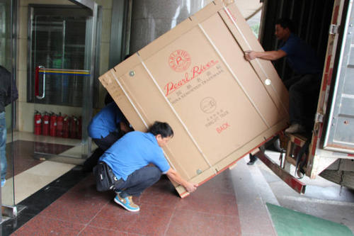大足钢琴贵重工艺品无忧运